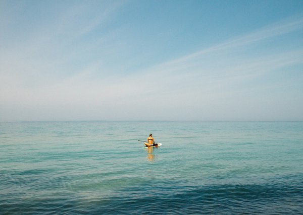 Où trouver des excursions de paddleboard sur la mer Morte à petit prix?